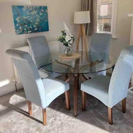 Garden Apartment, Central Harrogate With Parking 外观 照片
